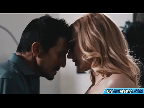 ❤️ Ρομαντικό σεξ με μια πρόστυχη ξανθιά. ❤️ Πορνό βίντεο ️