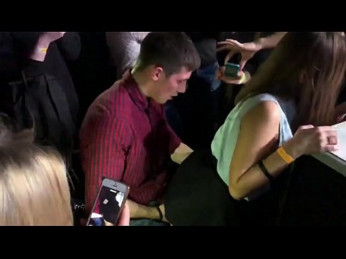 ❤️ Πραγματικό σεξ σε ρωσικό νυχτερινό κέντρο. 18 ετών Ρωσική κοπέλα πρωκτικό και κόλπο πατήσαμε σε νυχτερινό κέντρο ❤️ Πορνό βίντεο ️